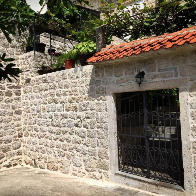 Apartment Terazza Di Ljuta Kotor Dış mekan fotoğraf